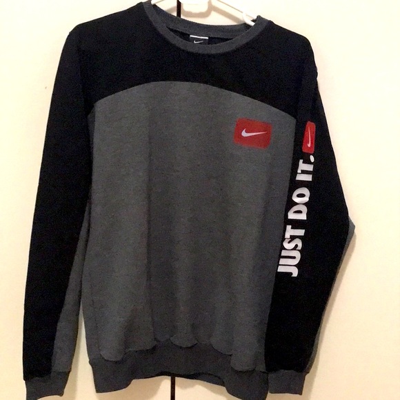 Nike - Picture 1 of 4